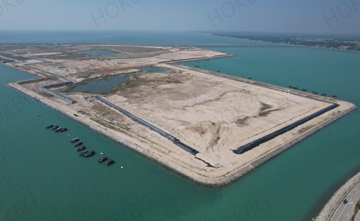 The final effect of using geotube bags to reclaim land from the sea