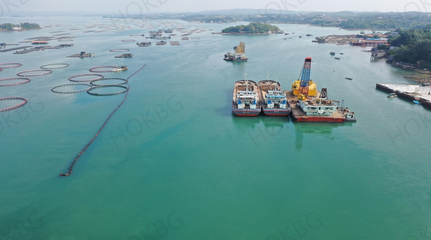 silt curtains are used in marine aquaculture protection