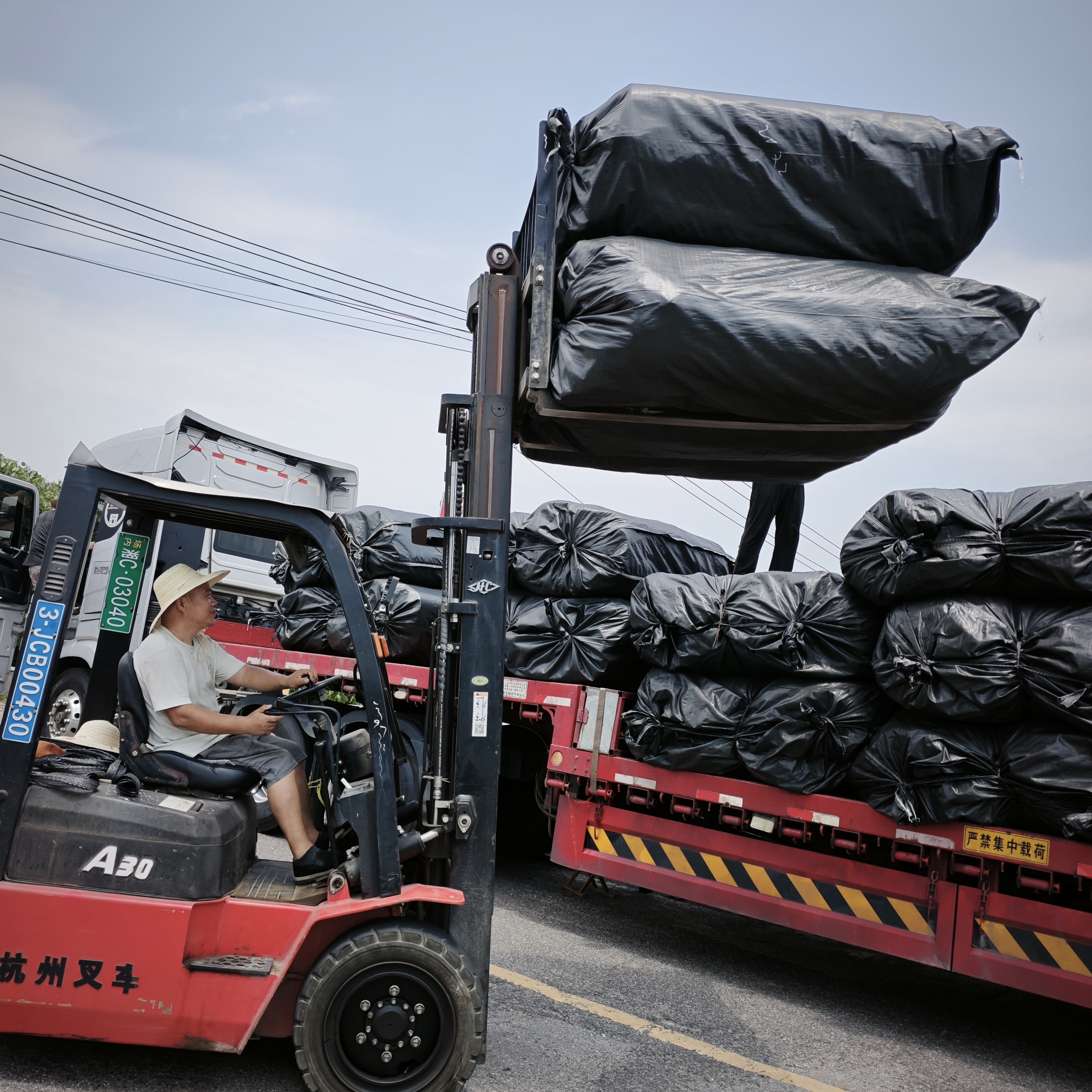 HOKBG anti-fouling curtains shipped to the Philippines.