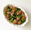 Spinach Clam Salad Recipe：A common cold dish served on Chinese dining tables.