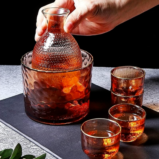 How to Choose the Perfect Sake and Fruit Wine for Every Occasion