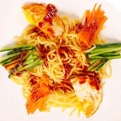 Spicy Tossed Noodles Recipe | Bold Flavor with YINGHOK Spicy Fragrant Noodle Dressing