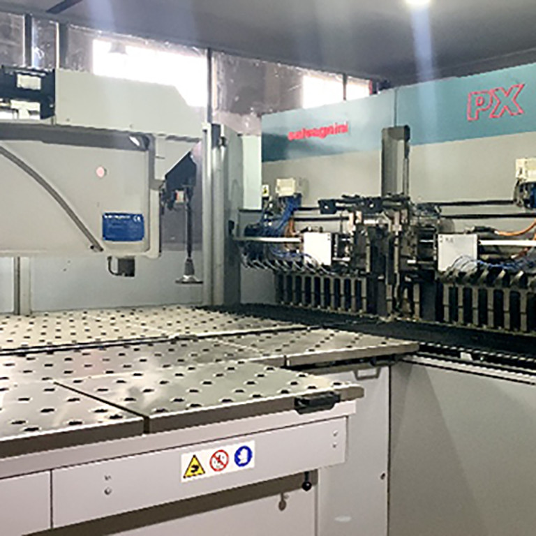 Salvagnini bending machine