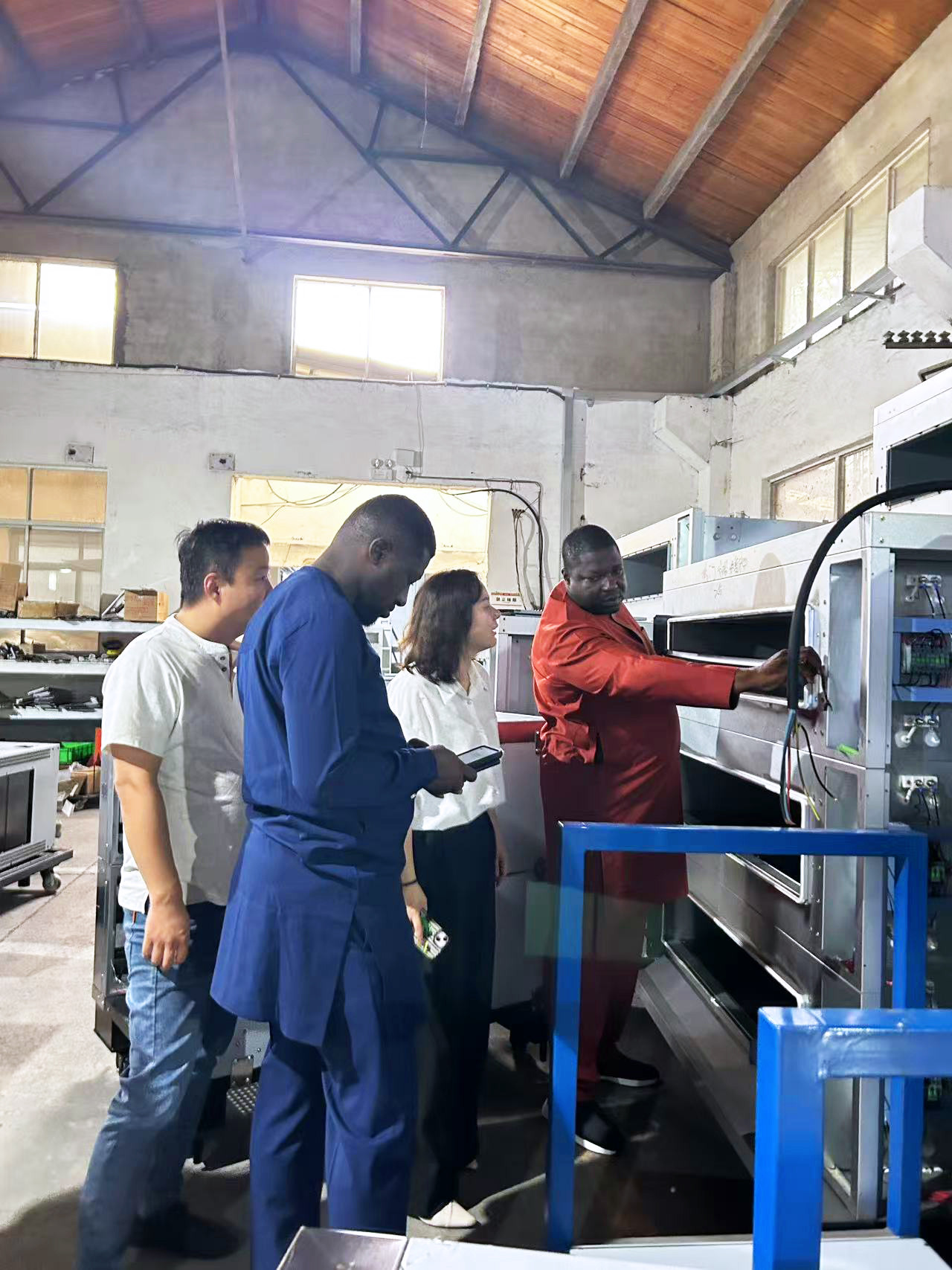 Nigerian customers visited the SamBake factory.