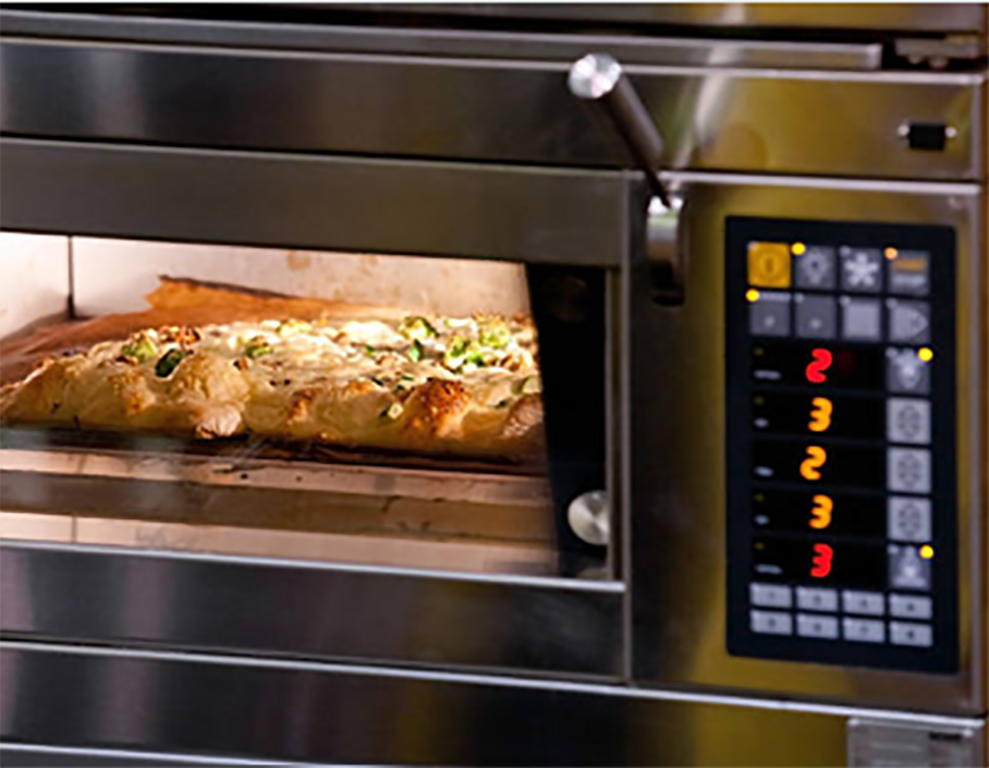 Controls & Usability: Mechanical panels vs. smart touch screens or PCB programs.