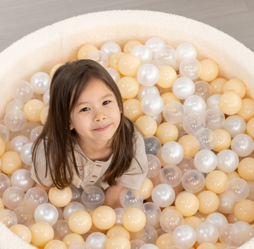 Pearl-Toned Ball Pit: A Sensory Oasis of Safety and Play