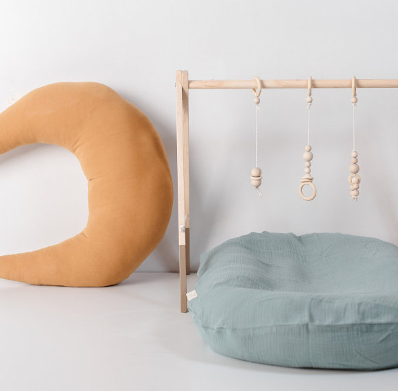 Moon Shape Honey Nursing Baby Pillow with Zipper for Breastfeeding OEM