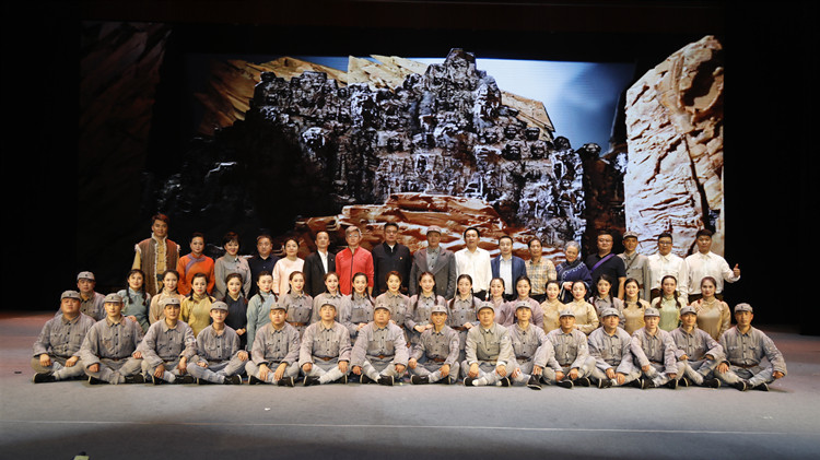 Group photo of the troupe