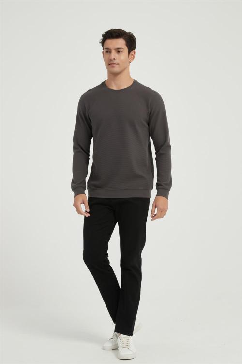 OEM Men's Mesh Quick-Dry Long Sleeve Workout T-shirt From Chinese Factory