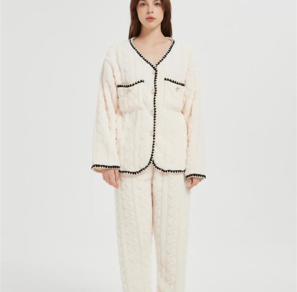Supplier Women's 2 Pcs Fluffy Pajamas Set  | OEM Velveteen Warm Zipper Sleepwear Loungewear