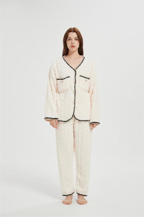 Supplier Women's 2 Pcs Fluffy Pajamas Set  | OEM Velveteen Warm Zipper Sleepwear Loungewear
