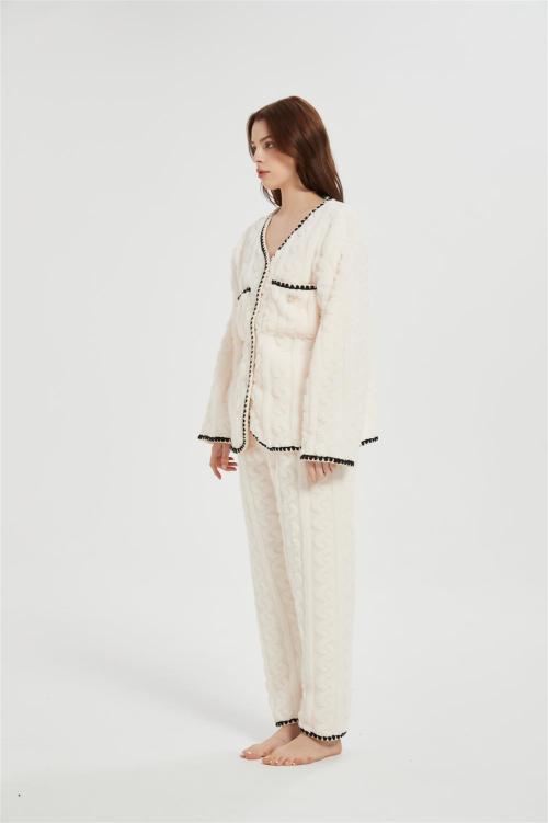 Supplier Women's 2 Pcs Fluffy Pajamas Set  | OEM Velveteen Warm Zipper Sleepwear Loungewear