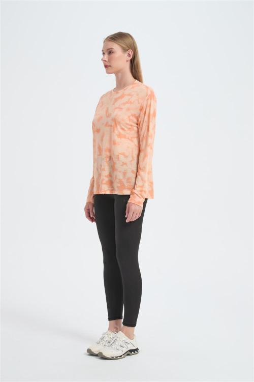 Wholesale Women's Merino Long Sleeve Base Layers | Custom Merino Wool Tie-dye T-shirt