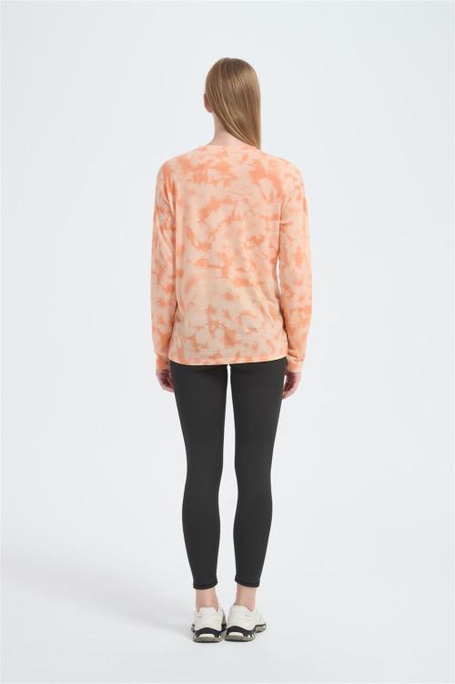 Wholesale Women's Merino Long Sleeve Base Layers | Custom Merino Wool Tie-dye T-shirt