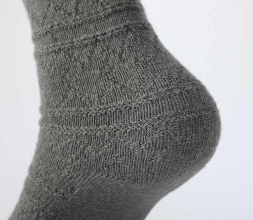 Women's Merino Wool Blend Socks, Cozy Skin-Friendly Knitted Merino Wool Socks for Daily Home Wear