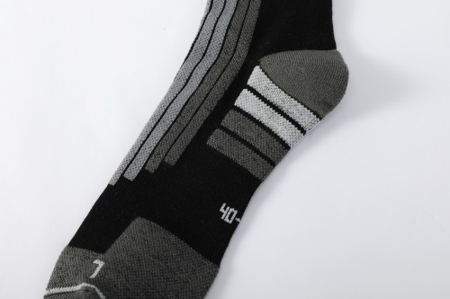 We supply functional merino wool socks merino wool ski socks outdoor sports merino wool ski socks