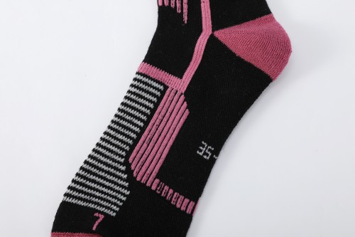 Wholesale of functional merino wool skiing socks merino wool ski socks outdoor sports merino wool socks