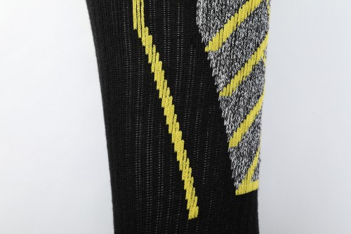 Performance Moisture Wicking Merino Wool Ski Socks Breathable Snow Sport Socks From Chinese Factory