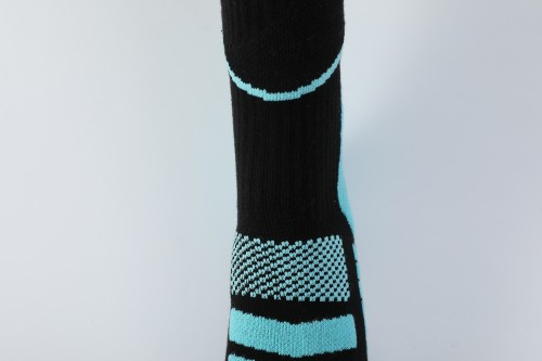 Moisture Wicking Warm Merino Wool Ski Socks for Mountain Sports Merino Ski Socks All Day Outdoor Use