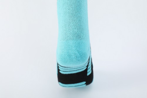 Moisture Wicking Warm Merino Wool Ski Socks for Mountain Sports Merino Ski Socks All Day Outdoor Use