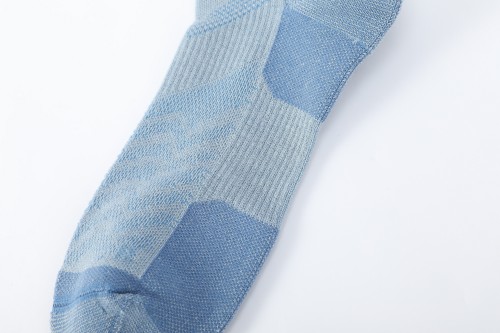 Aupply Premium Merino Wool Socks For Outdoor Hiking Ski Merino Socks For Men Women All Season