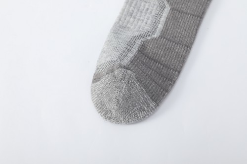 Premium Merino Wool Basketball Socks Cushioned Shock Absorption Anti Blister Merino Wool Sports Socks