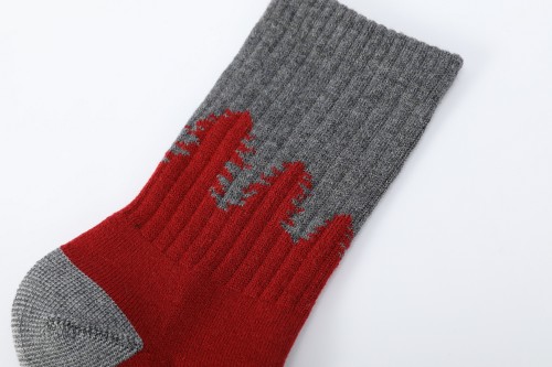 Lightweight Merino Wool Hiking Socks Multi-Purpose Sports Merino Wool Socks for Climbing And Camping