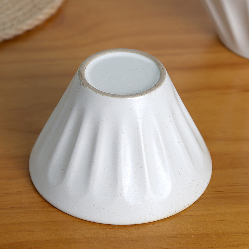 Japanese-Style Ceramic Ramen Bowl For Bottom Display