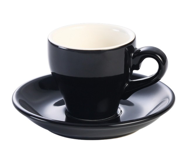 Tazas de espresso de porcelana con platillo