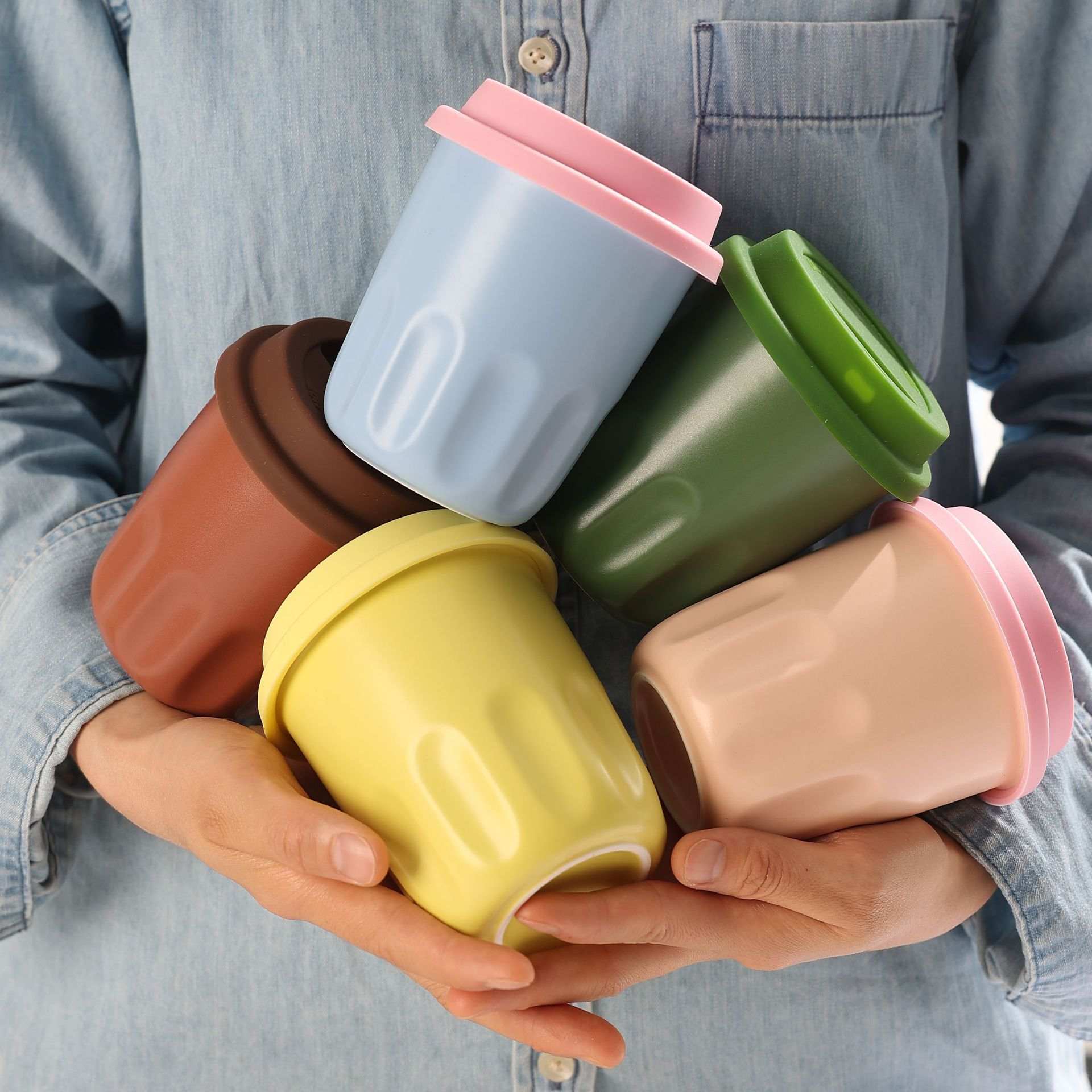 14oz Holiday Coffee Cup With Lid