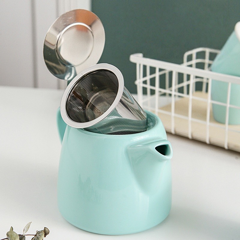 Japanese Stoneware Teapot & Infuser Lid Display