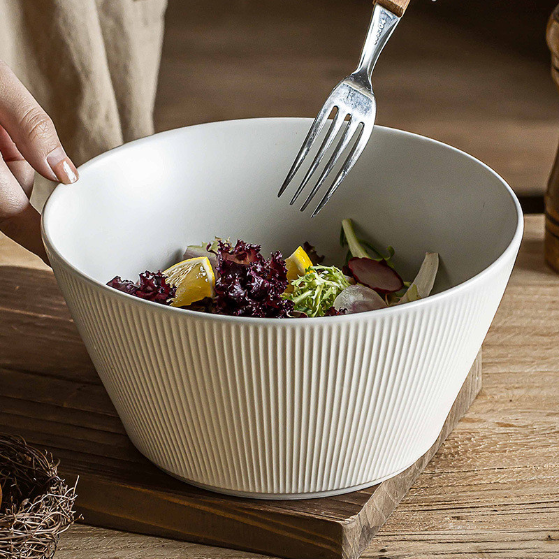 Stoneware Soup Bowl Usage Scene For Soup/Stews