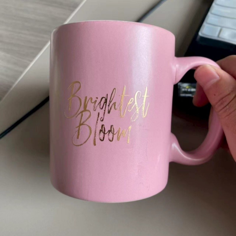 What Factors Affect the Wholesale Price of Custom Ceramic Mugs?