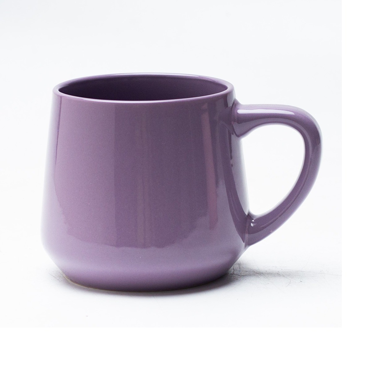 Taza de gres cuadrada lavanda vista frontal