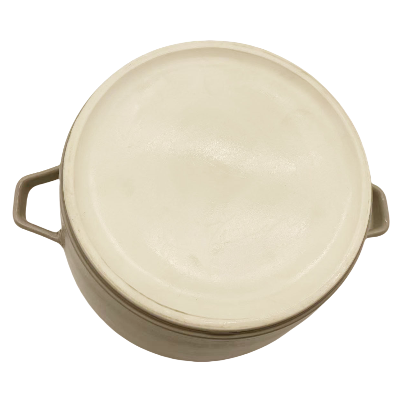 Modern Ribbed Stoneware Casserole with Lid, Matte Grey Finish for Rustic Elegance