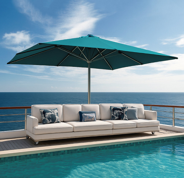Durable Center Pole Umbrella Commercial Outdoor for Poolside Lounges and Oceanfront Resorts