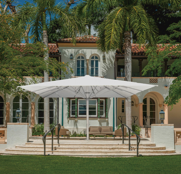 Oversized Center Pole Umbrella Commercial Outdoor with Reinforced Frame for Shading