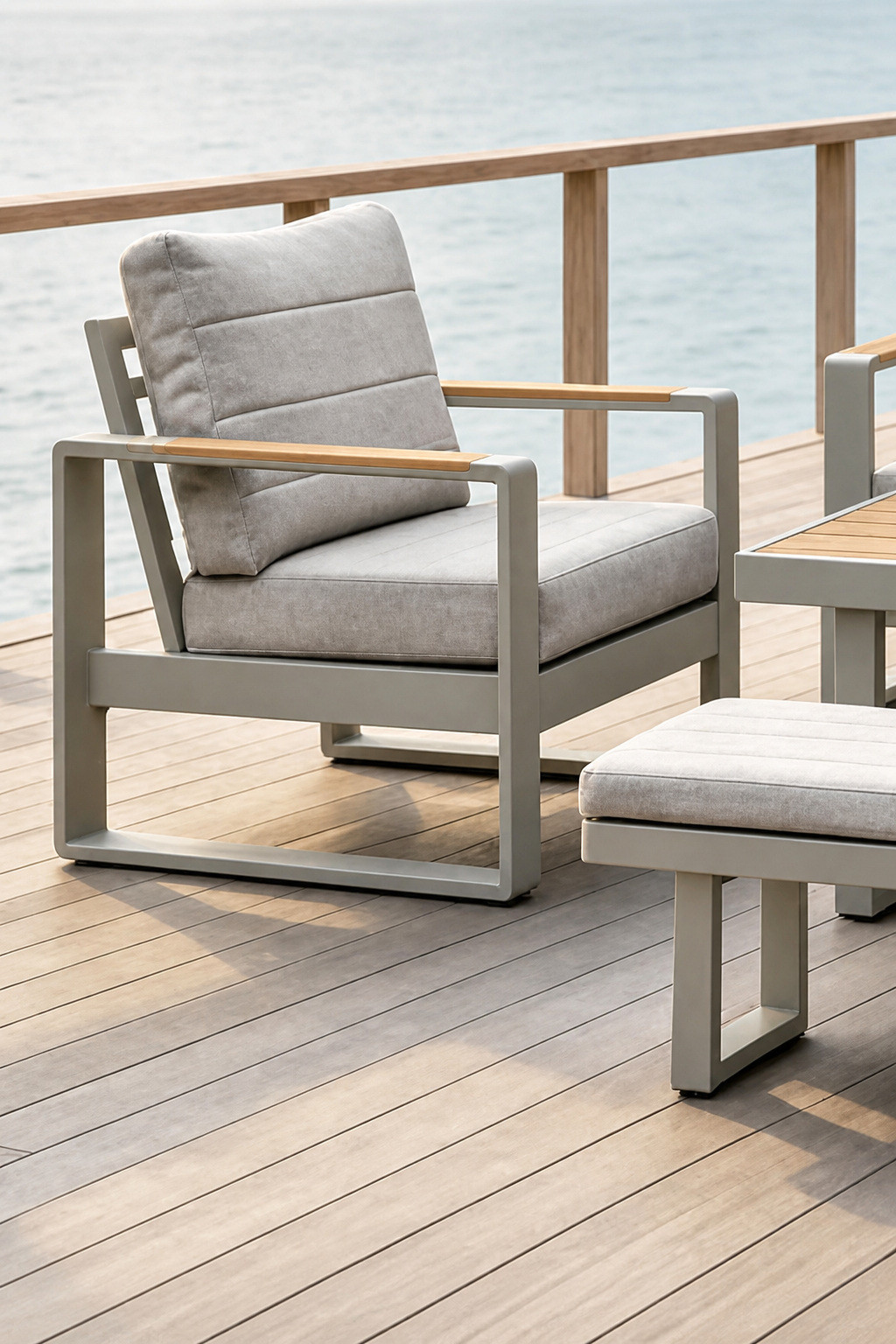 Box-section khaki aluminum frame and solid teak armrest cap on the FHSF207 outdoor sofa