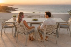 How Many Chairs Fit a Round, Rectangular or Extendable Outdoor Table? Seat-Count and Clearance Guide