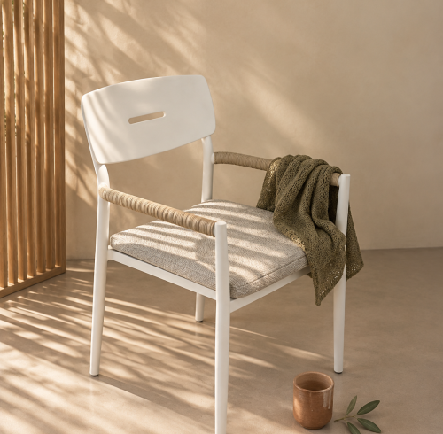 Aluminium Outdoor Armchair | White Slat-Seat Garden Chair with Removable Woven Cushion for Patio Terrace Hotel