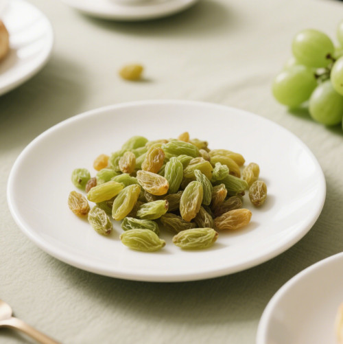 China Manufacture Wholesale Green Raisins Dried Grapes  | Snack for Healthy Eating