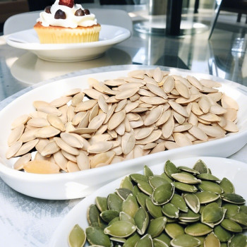 Factory Wholesale Edible Lady Nail Pumpkin Seeds | High Nutritional Value | Ideal for B2B Suppliers