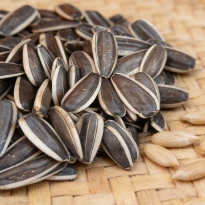 Wholesale Edible 361  Type Sunflower Seeds | Healthy Snacking Option | B2B Supply with Customization Options for Branding | OEM & ODM Available