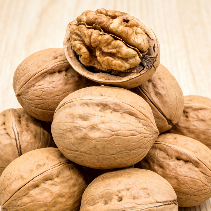How to Choose a Reliable and Quality Wholesale Walnut Supplier