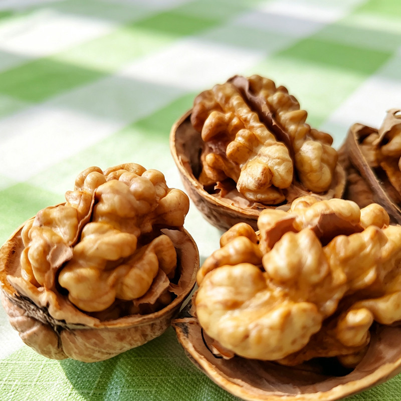 China Manufacture Wholesale Premium 185 And Xin‑2 Walnut Kernels From Our Direct‑Source Factory