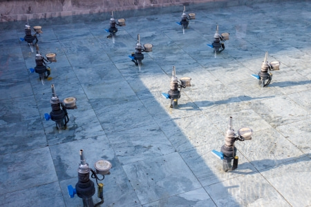Stable and Efficient Hydraulic System for Musical Fountain