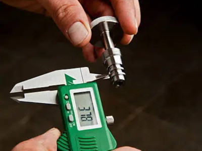 How to identify NPT thread and other hydraulic fitting types?