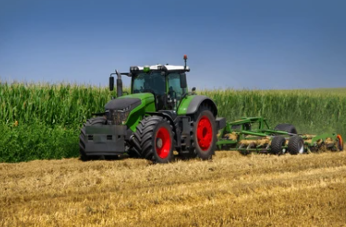 Efficient Harvester Attachment Management with Quick Couplings