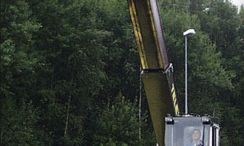 Analyzing Pressure Drop in Mobile Equipment Hydraulic Couplers and Fittings