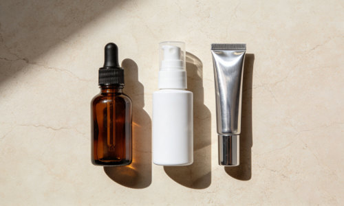 Plastic, Glass, or Aluminum? How to Choose the Right Packaging Material for Your Skincare Line